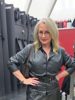 AI collection 330 mature granny