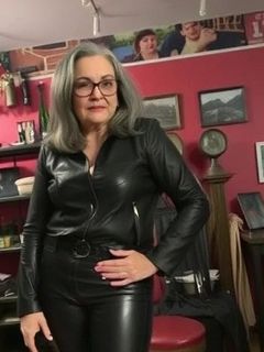 AI collection 330 mature granny