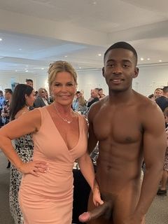 Mother of the bride found herself a toy for the reception