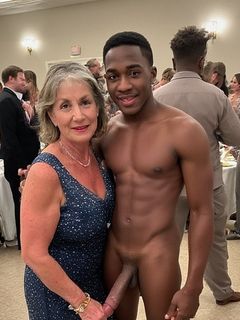 Mother of the bride found herself a toy for the reception