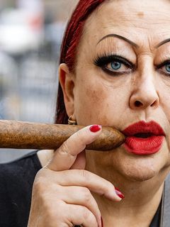 AI Huge Cigar Pics of the Day 008