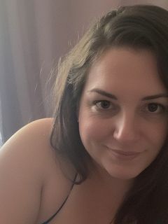 Moms in Swimwear (nn)