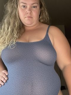 Moms in Swimwear (nn)