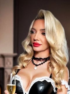 Romanian MILF Slut Anda Gabriela 13