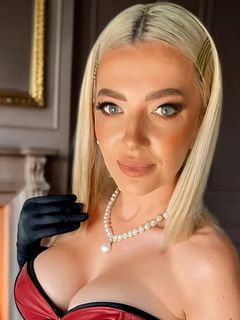 Romanian MILF Slut Anda Gabriela 13