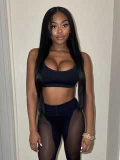The hotness of sheer panel leggings