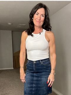 White moms and their dildoes