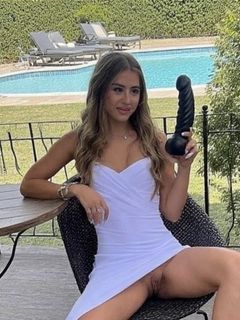 Prom Girls And Big Dildoes